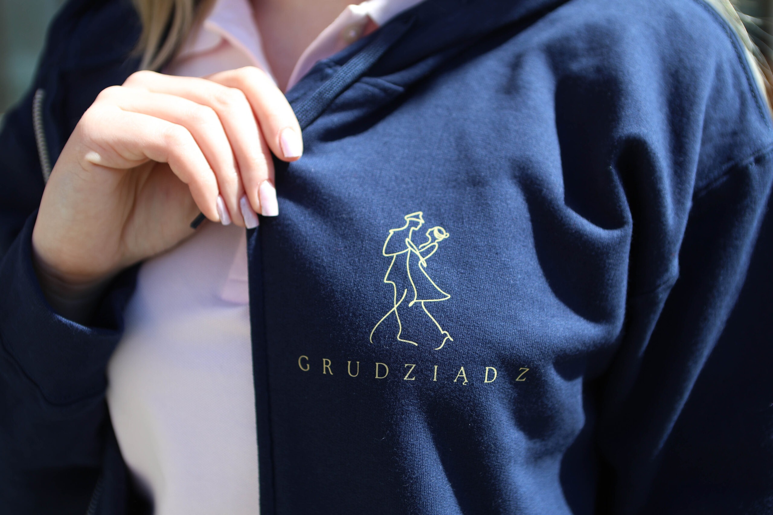 IT - bluza-8 zdjęcie bluzy z grudziądzkim nadrukiem